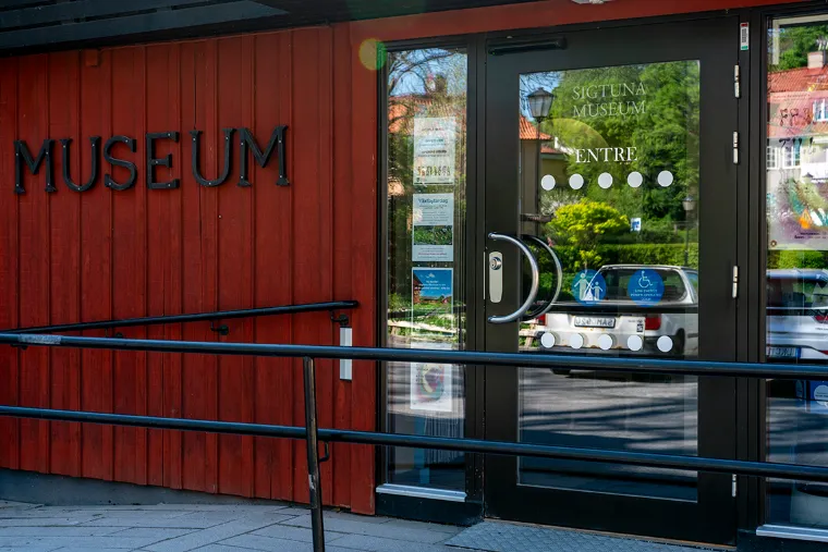 picture of museum